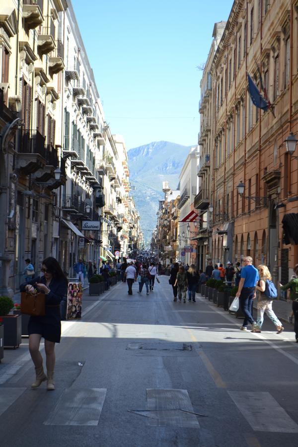 Gran Cancelliere Apartment With Parking Palermo Exterior foto